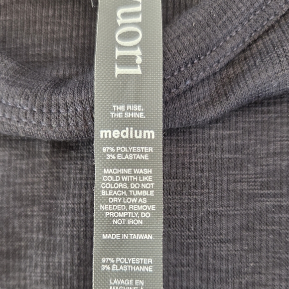 Vuori Sunrise Crop Tank Top Ribbed Black NWT Slim Fit Stretch Athleisure - Picture 8 of 11